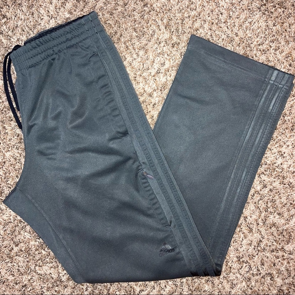 Men’s Adidas Sweatpants size Medium